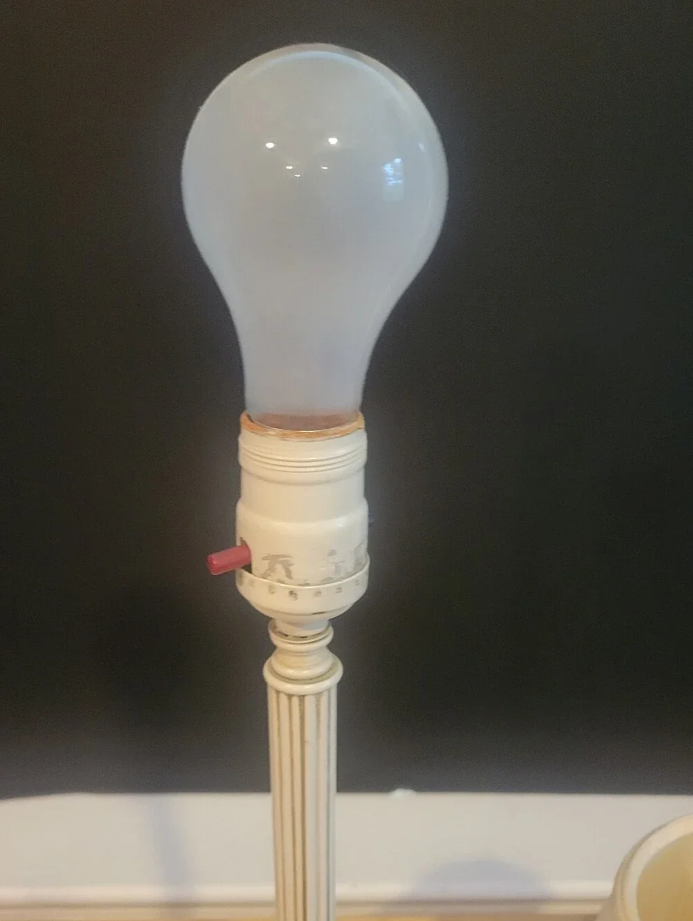 Vintage Slender Base Linen Shade Hand-Painted Flower Motif Cream Lamp